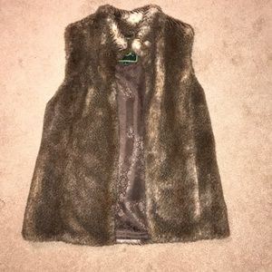 EUC C Wonder Faux Fur Vest :)